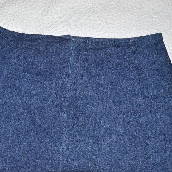 4/$20 Star City Clothing Co. Denim Skirt - Picture 5 of 8